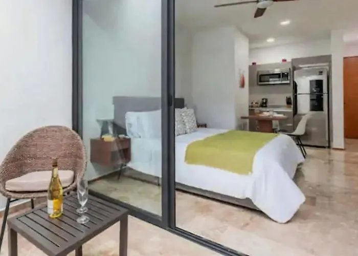 Playa Del Carmen King Master Suite With Pool Near 5Th And Beach